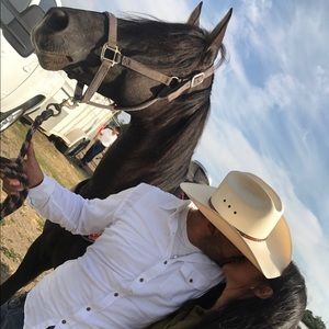 Meet your Posher, Joel